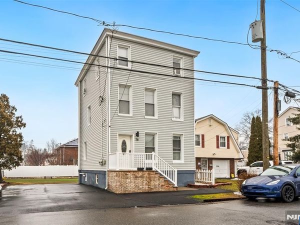 116 Lexington Avenue, DUMONT, NJ 07628