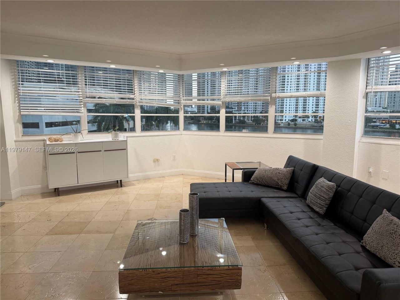 801 Brickell Bay Dr , Unit 470, Miami, FL 33131 Photo