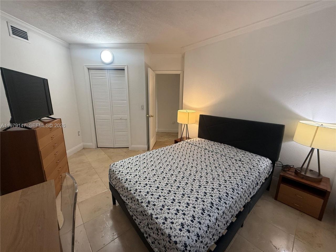 801 Brickell Bay Dr , Unit 470, Miami, FL 33131 Photo