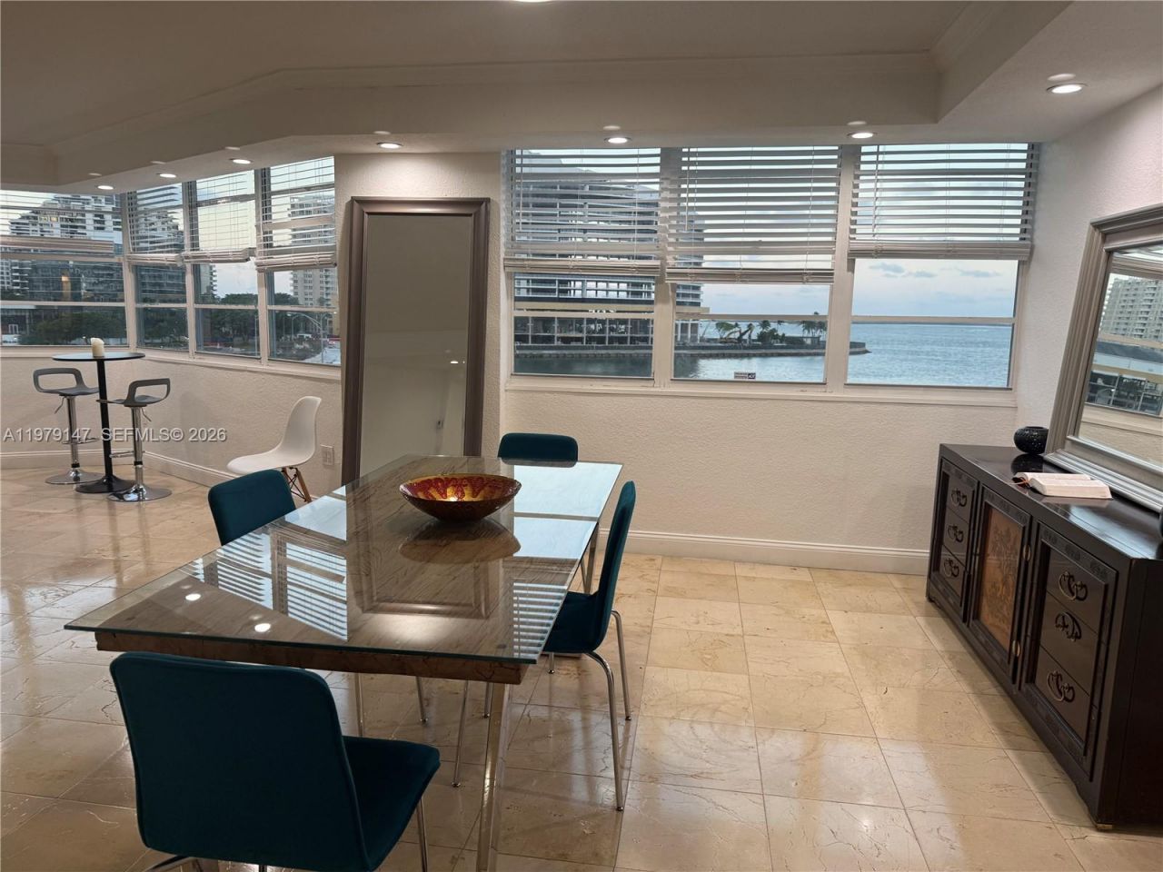 801 Brickell Bay Dr , Unit 470, Miami, FL 33131 Photo