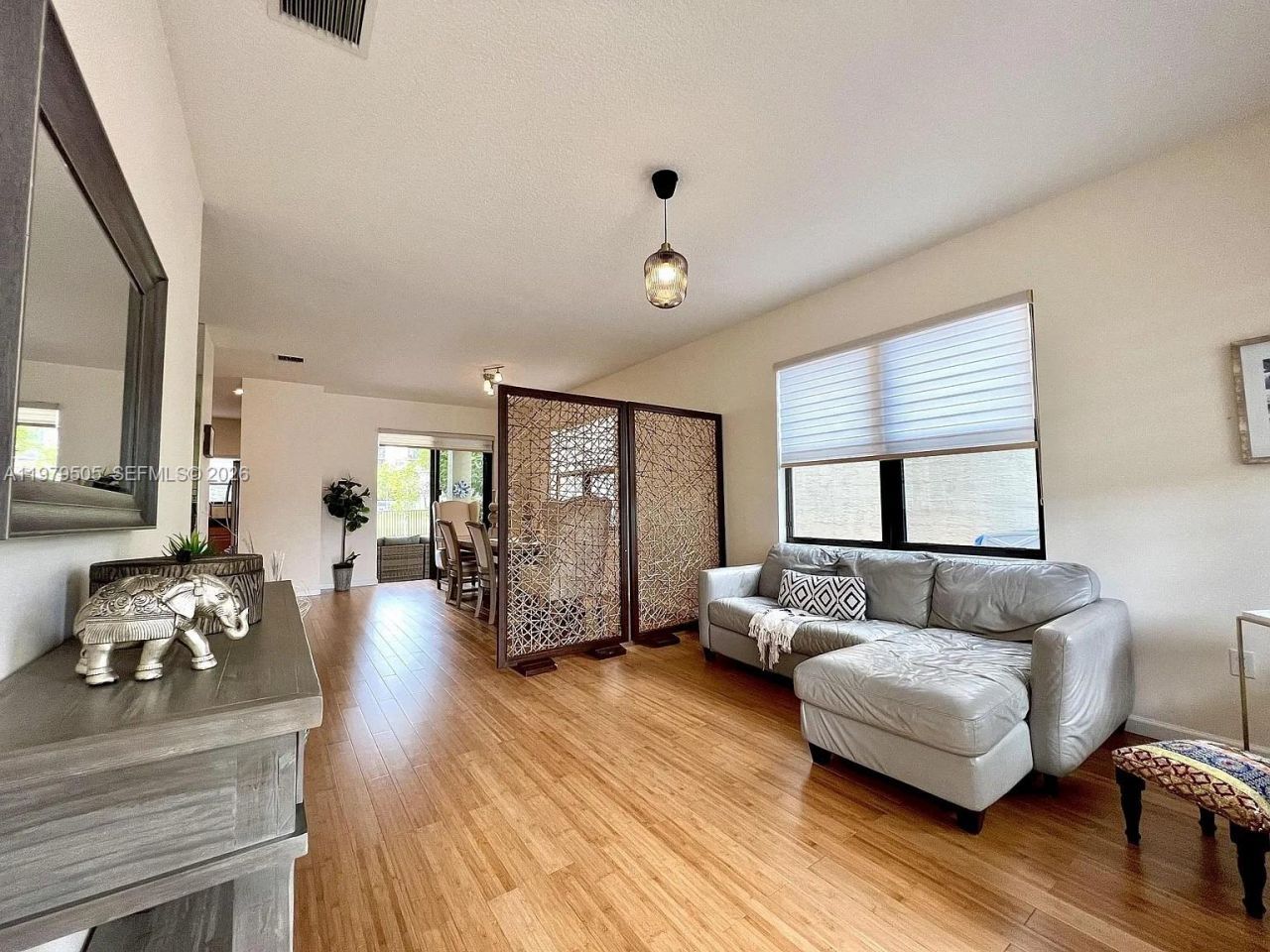 965 NE 193rd Ter , Unit 965, Miami, FL 33179 Photo