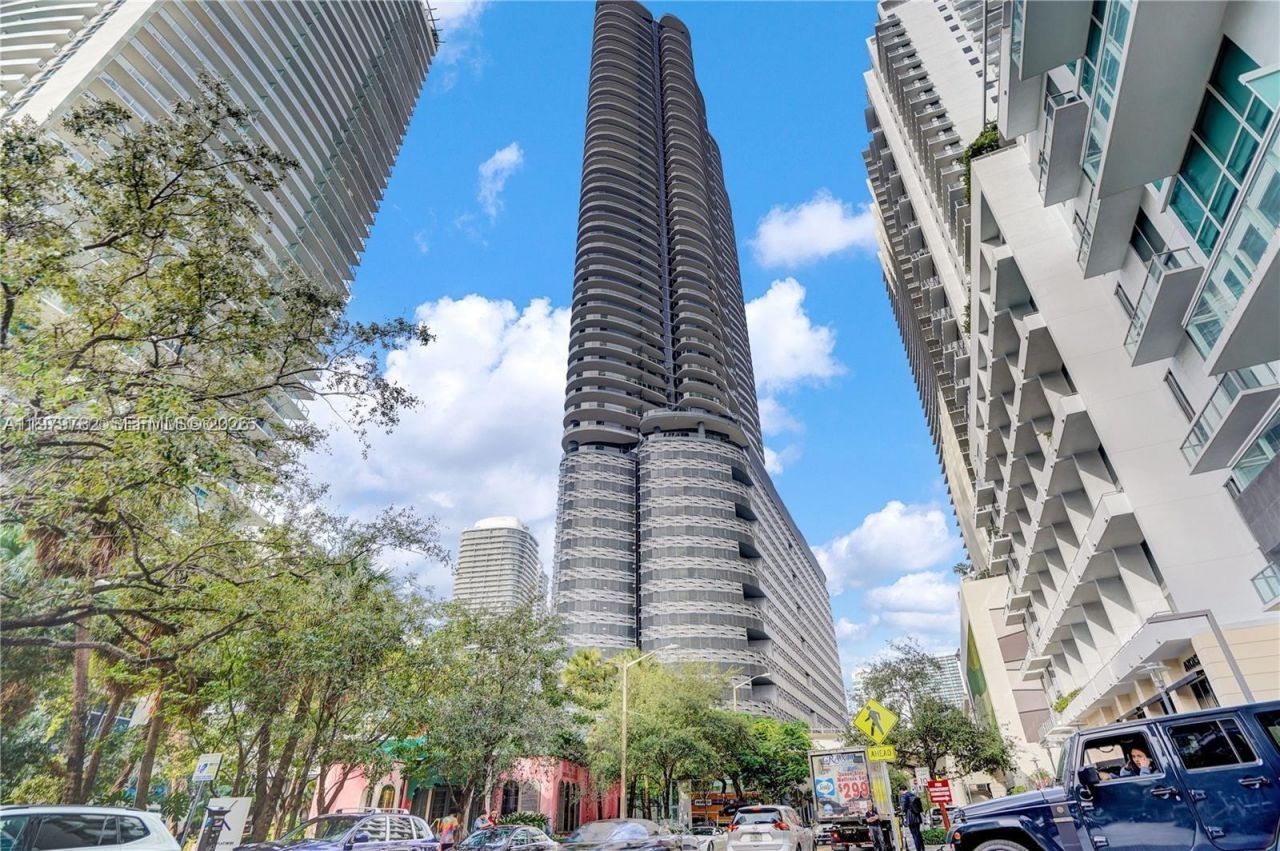 1000 Brickell Plz, Unit 3503, Miami, FL 33131 Photo