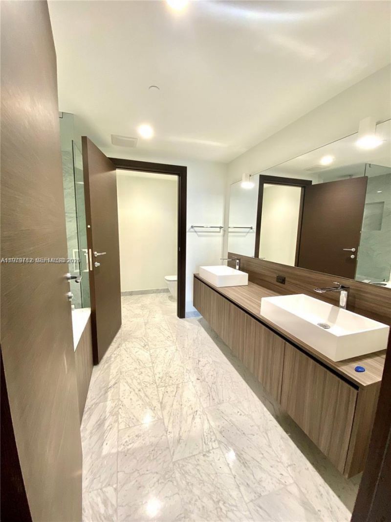 1000 Brickell Plz, Unit 3503, Miami, FL 33131 Photo