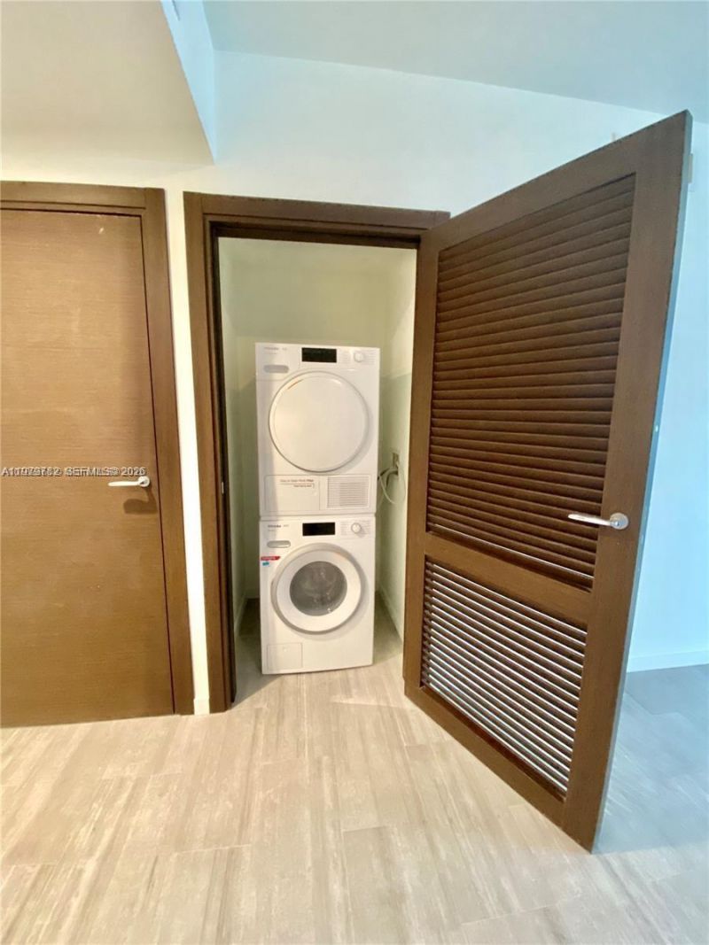 1000 Brickell Plz, Unit 3503, Miami, FL 33131 Photo