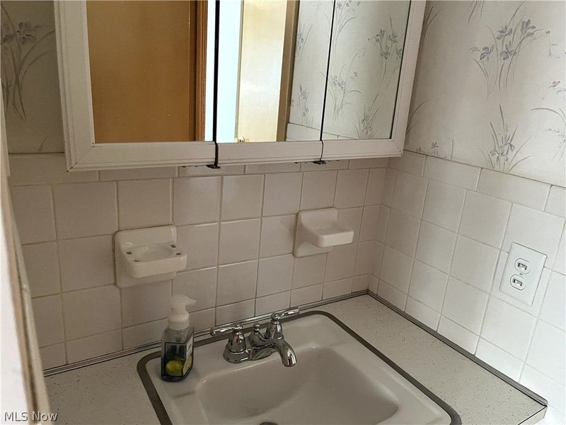 12416 Eastwood Boulevard, Garfield Heights, OH 44125 Photo 15