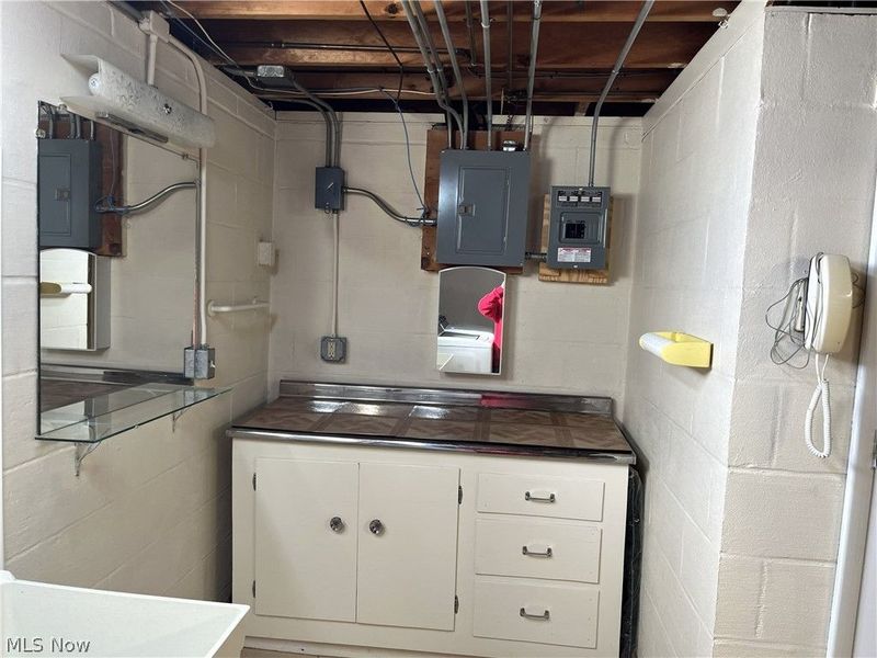 12416 Eastwood Boulevard, Garfield Heights, OH 44125 Photo 24