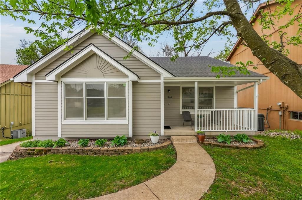 1907 NW 62nd Terrace, Kansas City, MO 64151 Main Photo