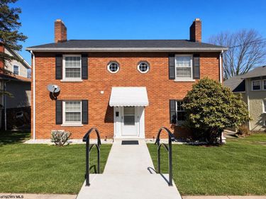 1 Hillside Drive, Fairmont, WV 26554