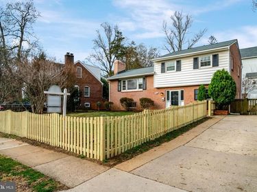 2526 N GEORGE MASON DRIVE, ARLINGTON, VA 22207