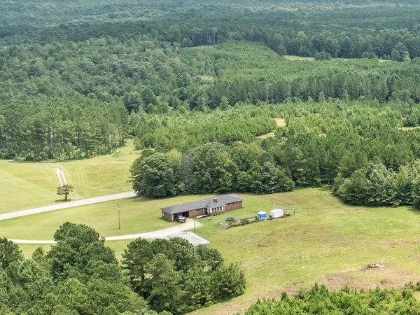 8037 County Road 289, Lanett, AL 36863