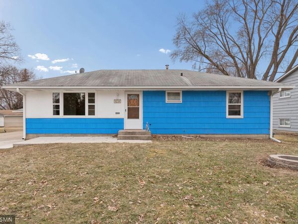 8238 Oakland Avenue S, Bloomington, MN 55420