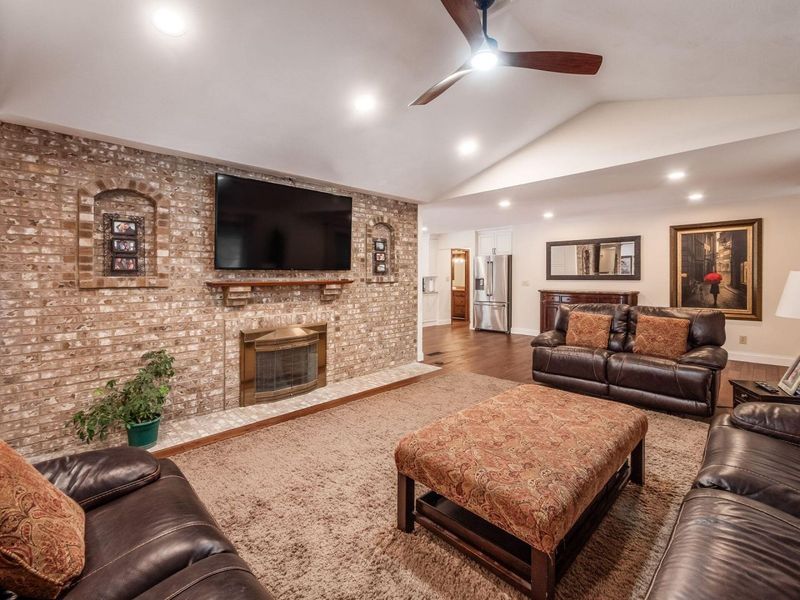 2295 Olmstead Road, West Jefferson, OH 43162 Photo 3