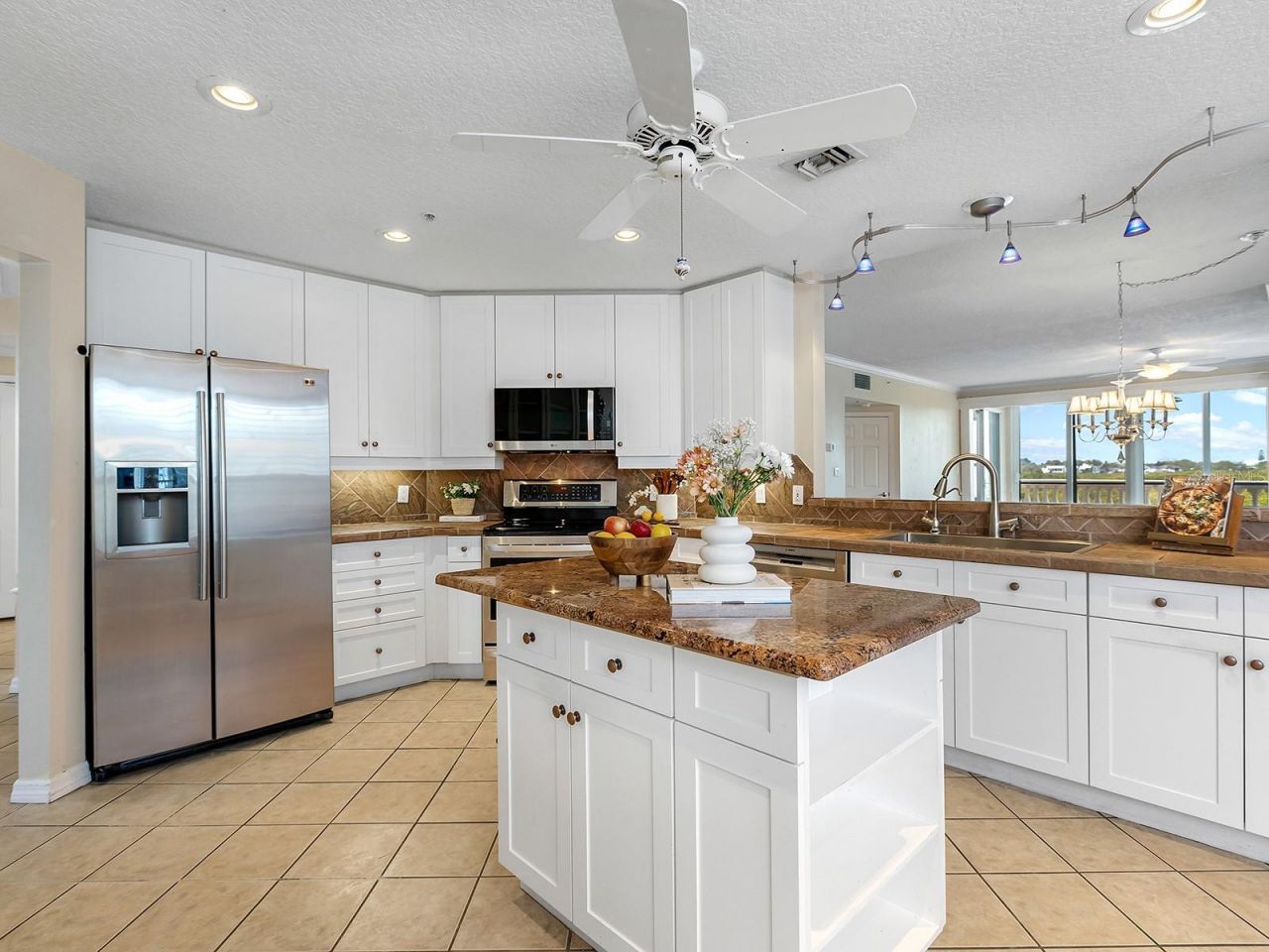 5420 Eagles Point Circle , Unit 106, Sarasota, FL 34231 Photo