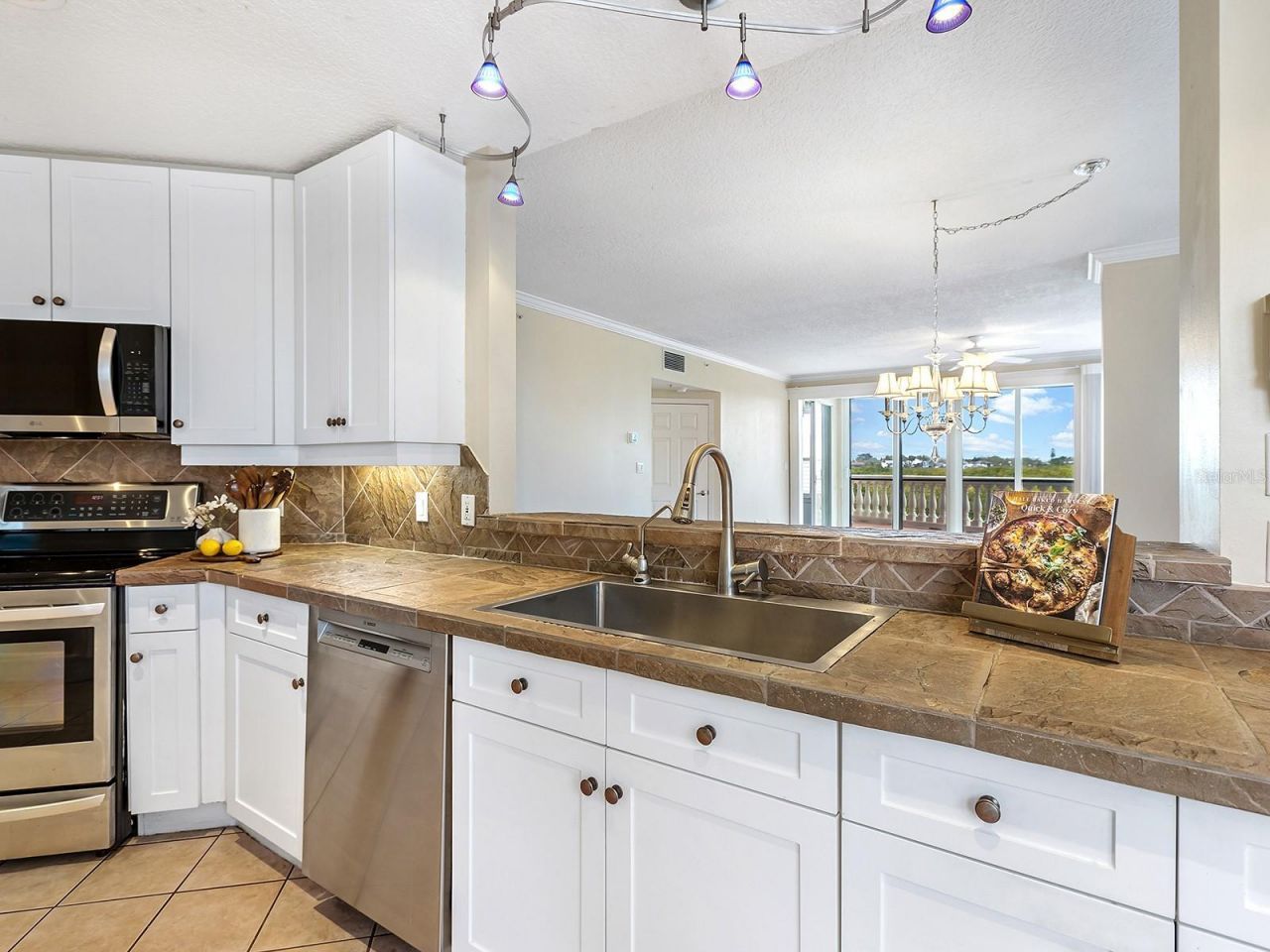 5420 Eagles Point Circle , Unit 106, Sarasota, FL 34231 Photo