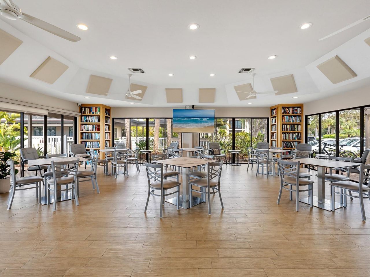 5420 Eagles Point Circle , Unit 106, Sarasota, FL 34231 Photo