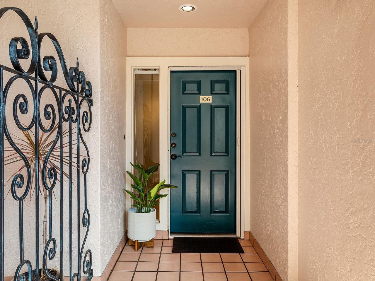 5420 Eagles Point Circle , Unit 106, Sarasota, FL 34231 Photo