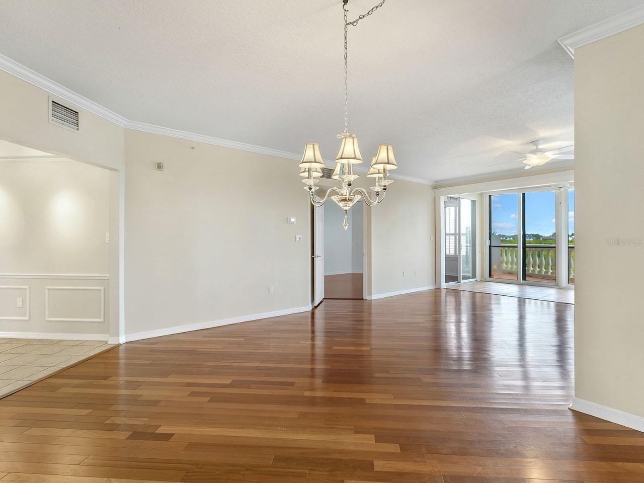 5420 Eagles Point Circle , Unit 106, Sarasota, FL 34231 Photo