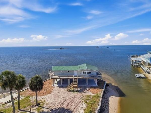 18 4TH STREET, HORSESHOE BEACH, FL 32648
