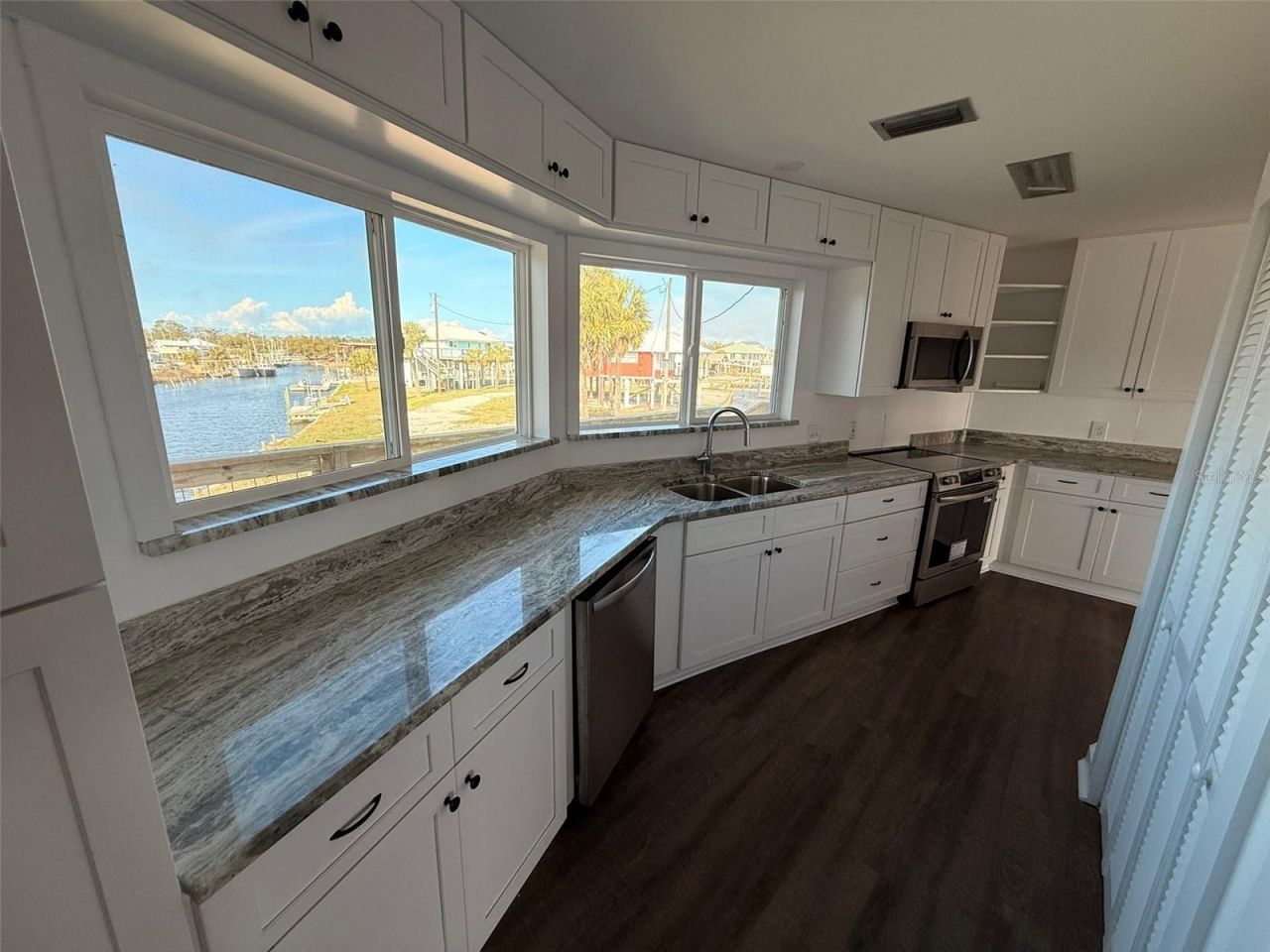 18 4th Street, Horseshoe Beach, FL 32648 Photo