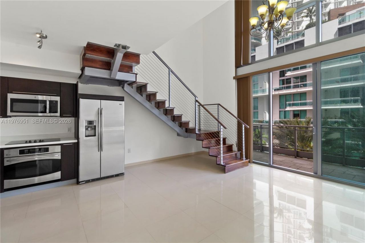 90 SW 3rd St , Unit TH505, Miami, FL 33130 Photo