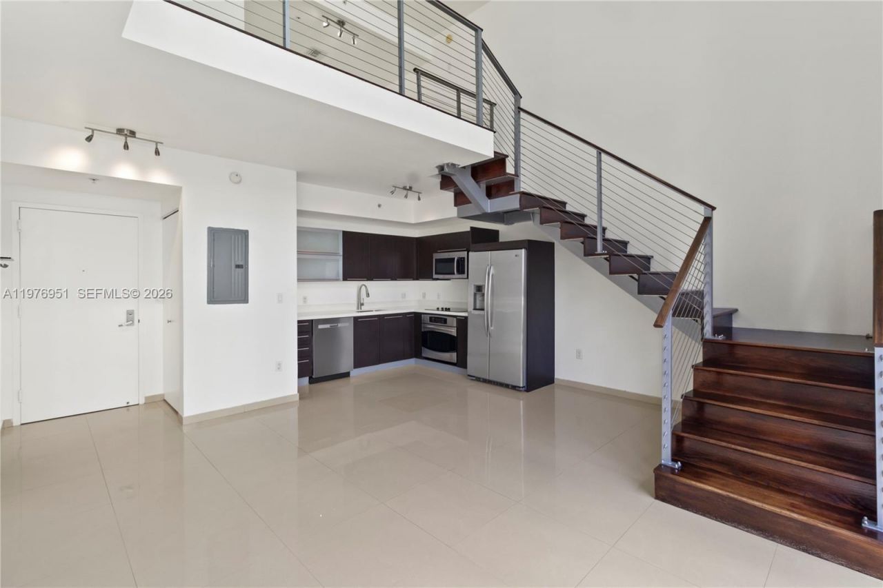 90 SW 3rd St , Unit TH505, Miami, FL 33130 Photo