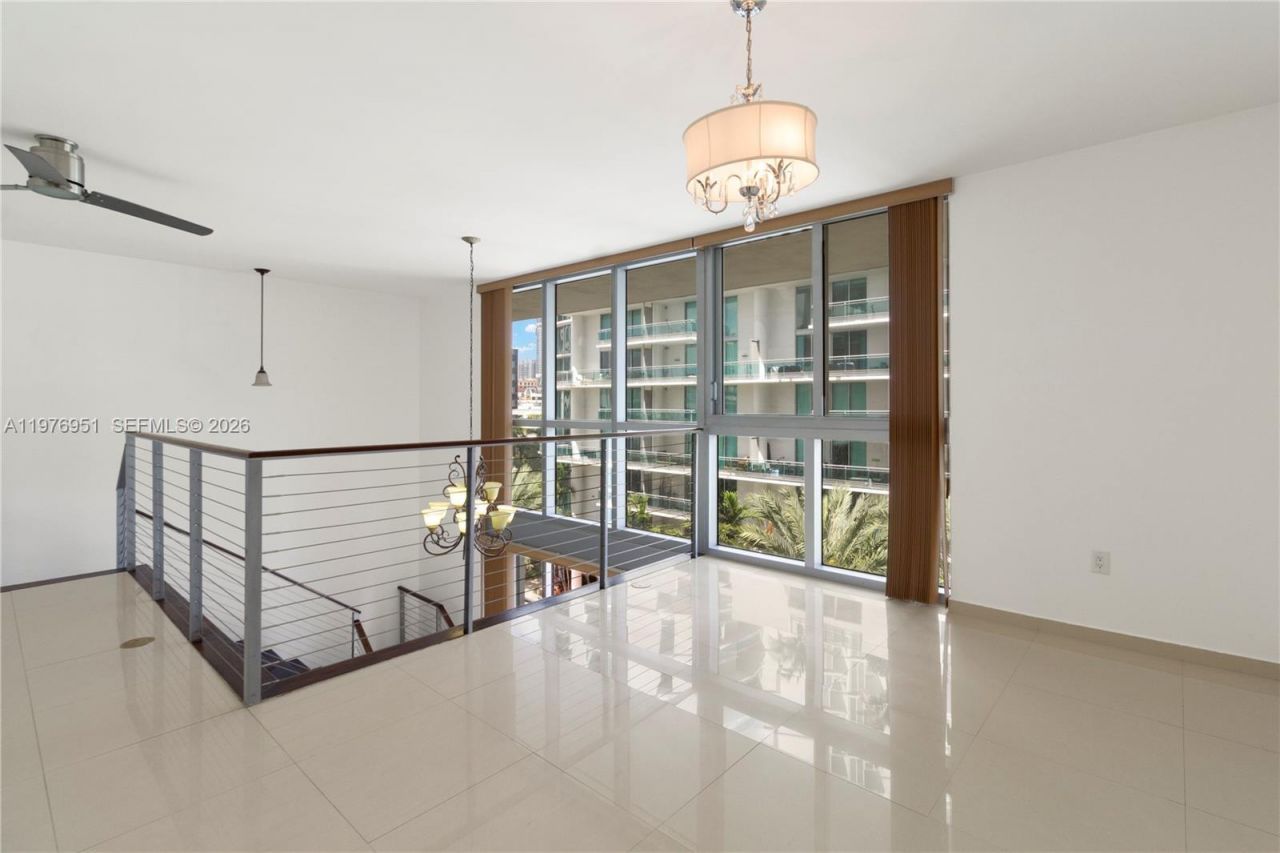 90 SW 3rd St , Unit TH505, Miami, FL 33130 Photo