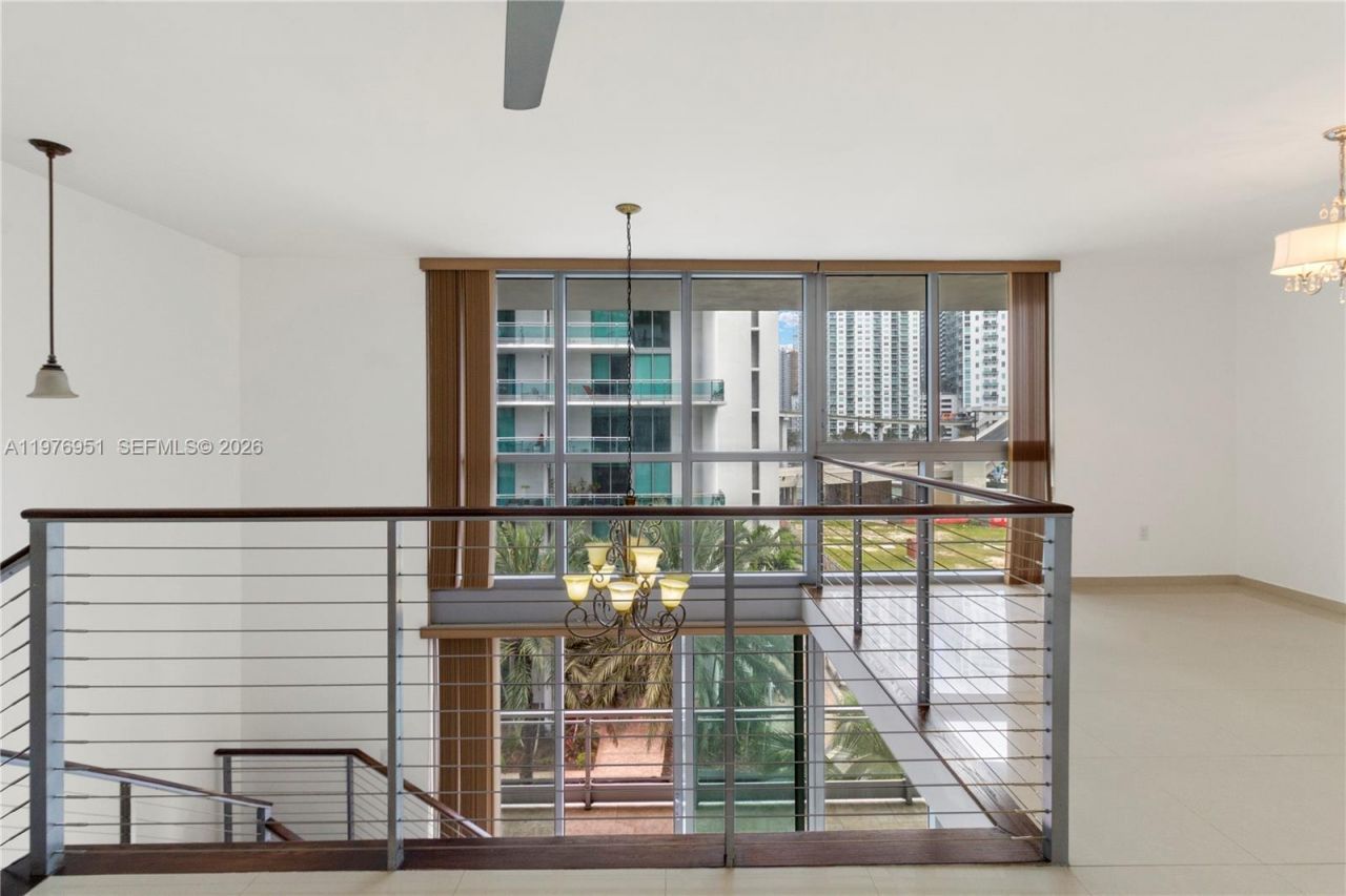 90 SW 3rd St , Unit TH505, Miami, FL 33130 Photo