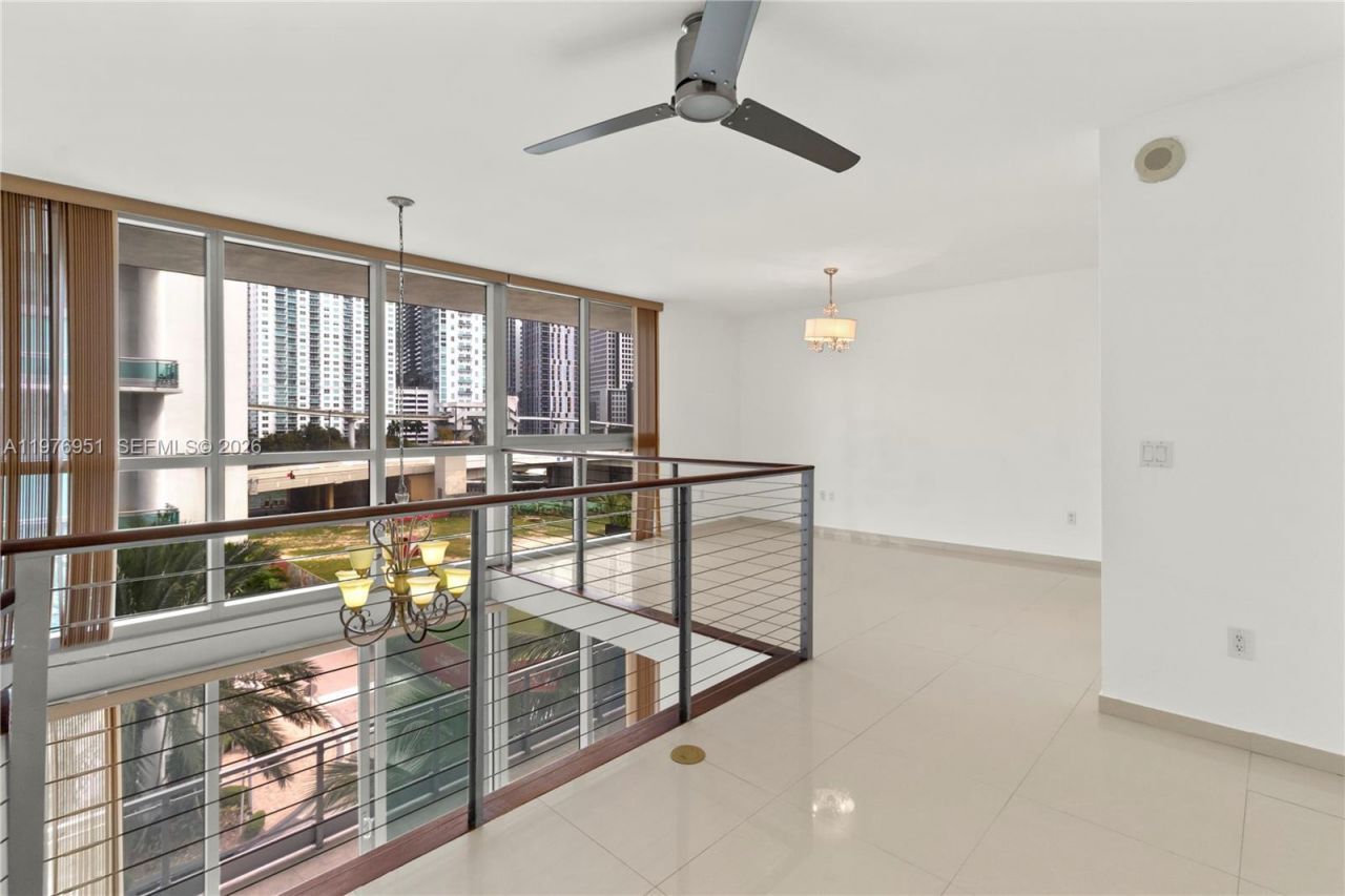 90 SW 3rd St , Unit TH505, Miami, FL 33130 Photo