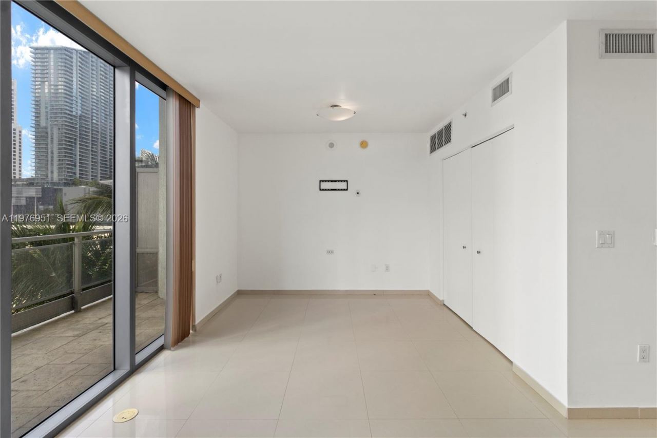 90 SW 3rd St , Unit TH505, Miami, FL 33130 Photo