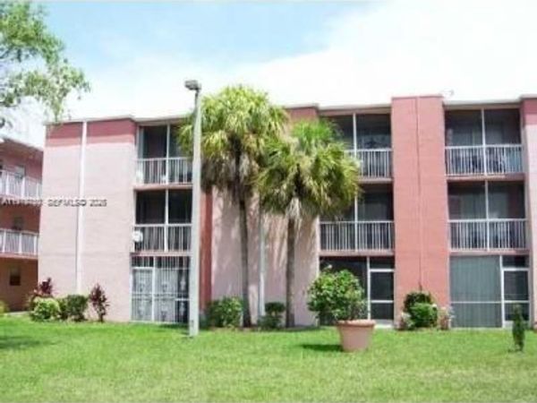 19825 SW 114th Ave, Unit 323, Miami, FL 33157