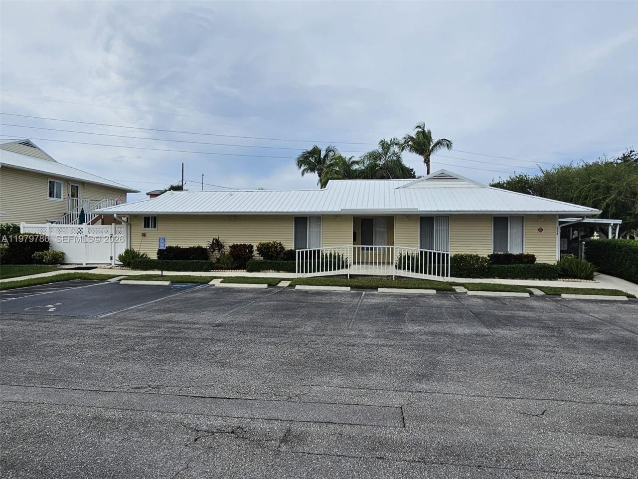 161 SE Village Dr , Unit 161, Saint Lucie Village, FL 34952 Photo