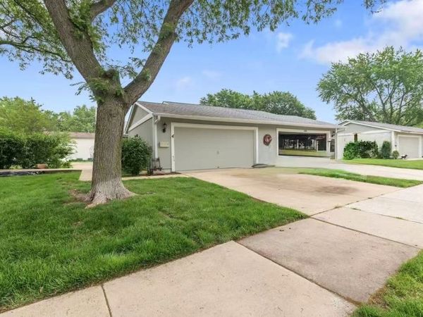 2658 Sumac Street , Woodridge, IL 60517