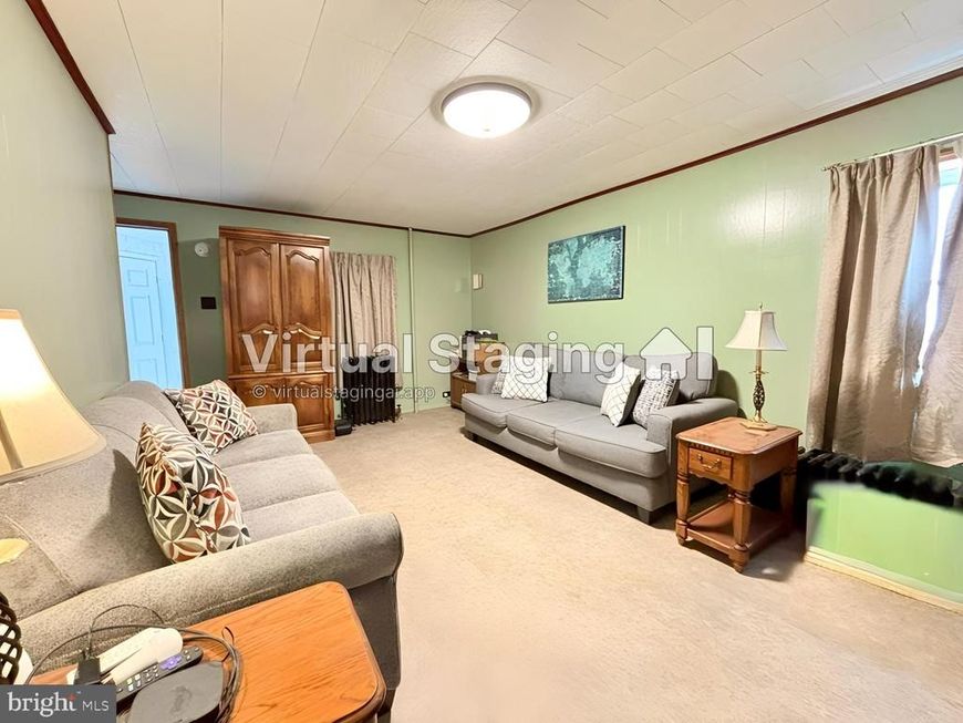 32 W Berea Street, Summit Hill, PA 18250 Main Photo