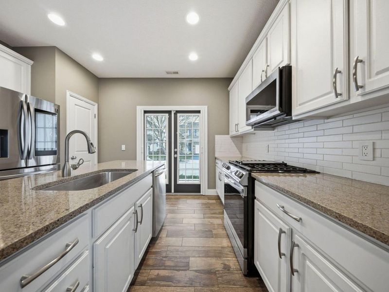 4548 Grand Strand Drive, Grove City, OH 43123 Photo 17