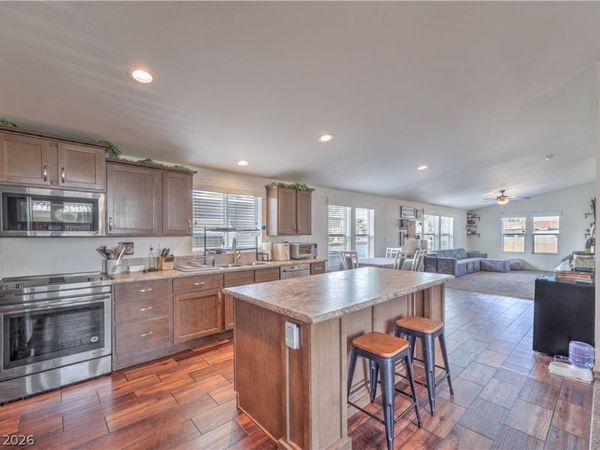 4893 E Twain Avenue, Las Vegas, NV 89121