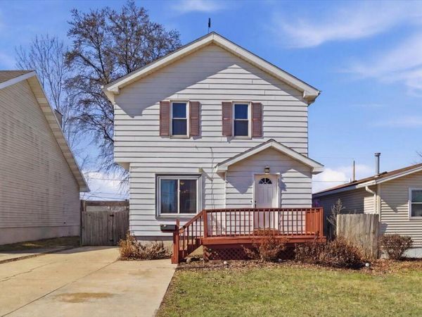 7704 40th AVENUE, Kenosha, WI 53142