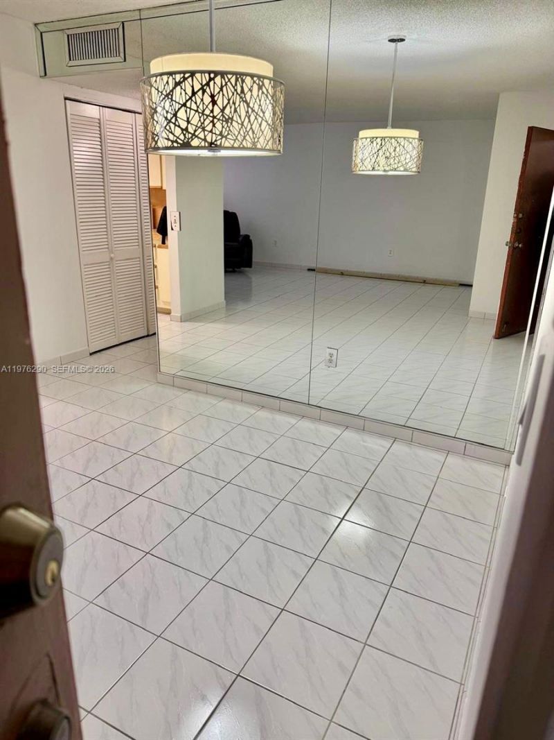 9400 West Flagler St , Unit 312, Miami, FL 33174 Photo