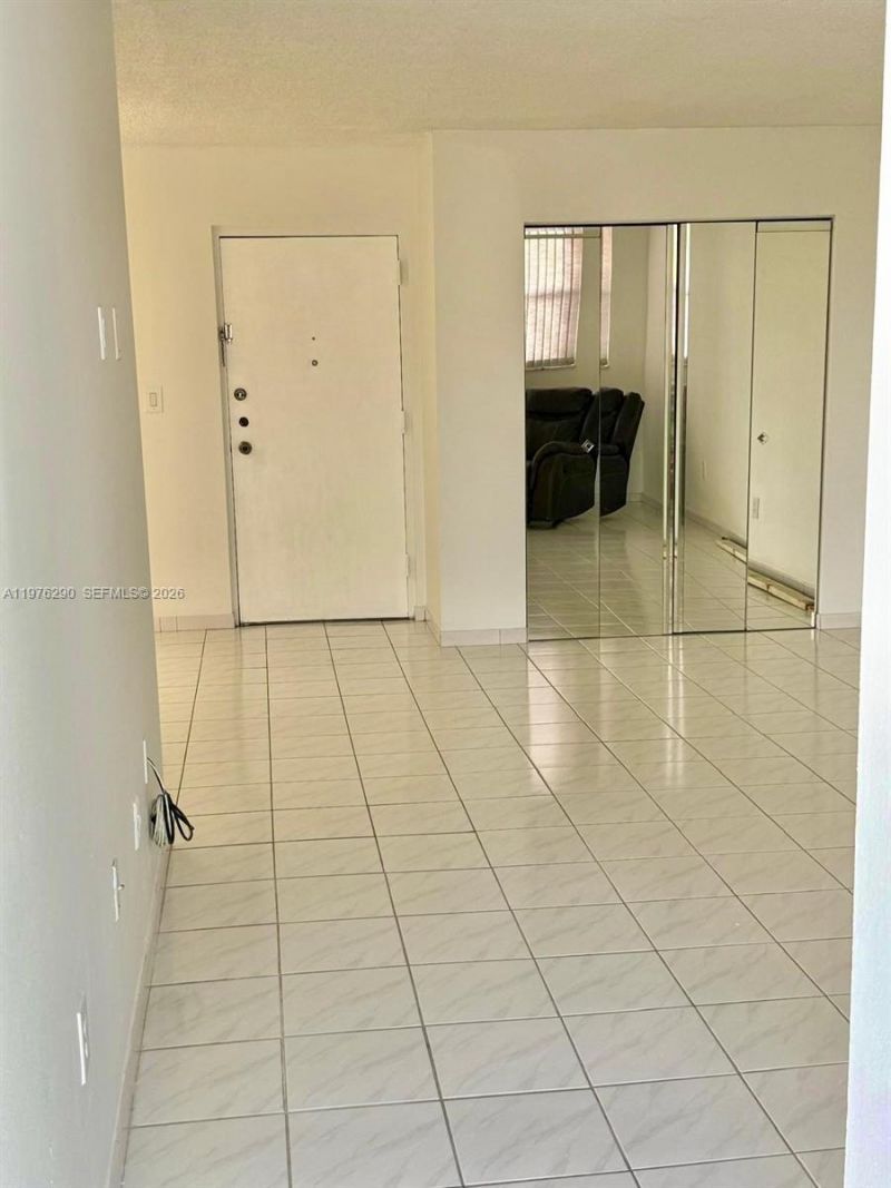 9400 West Flagler St , Unit 312, Miami, FL 33174 Photo