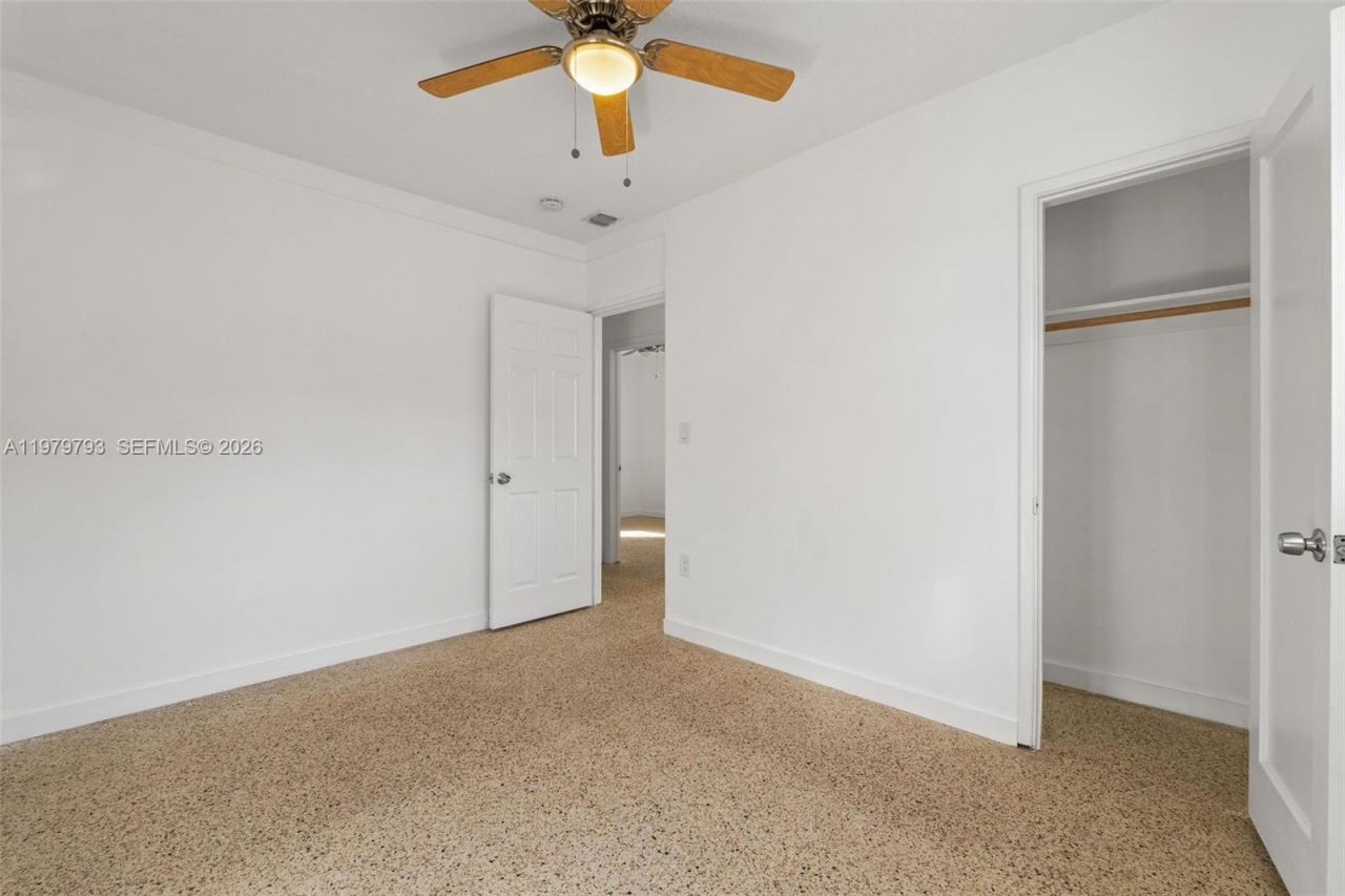 201 NE 169th St , Unit 201, North Miami Beach, FL 33162 Photo