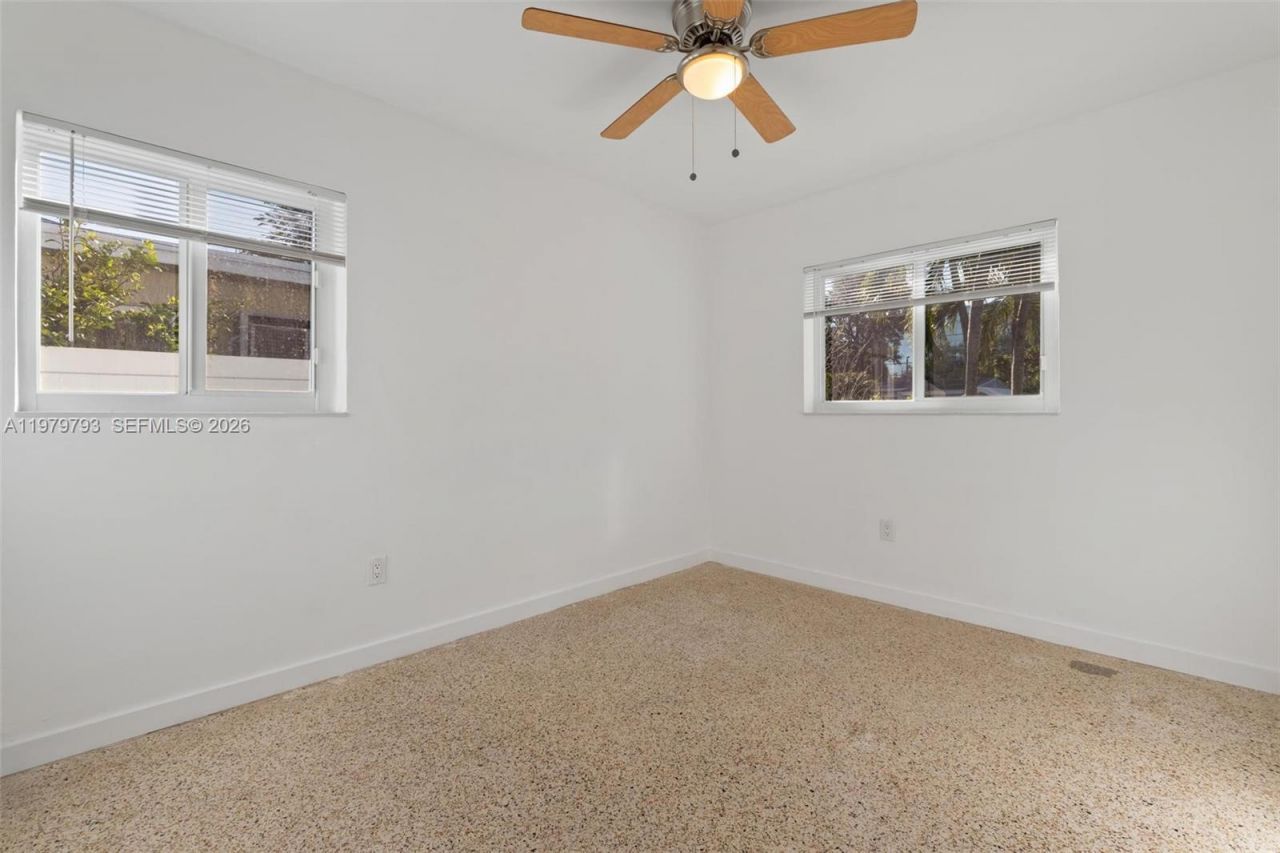 201 NE 169th St , Unit 201, North Miami Beach, FL 33162 Photo