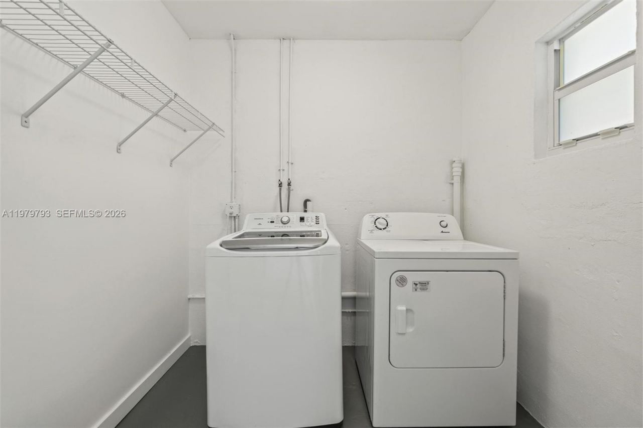 201 NE 169th St , Unit 201, North Miami Beach, FL 33162 Photo