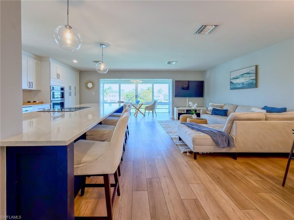 1910 Gulf Shore Blvd N, Unit 312, Naples, FL 34102 Photo