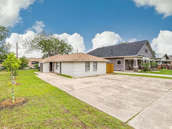 2230 Washington Avenue, Fort Worth, TX 76110