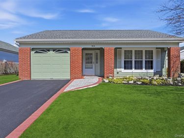 506 Lancaster Court, Ridge, NY 11961