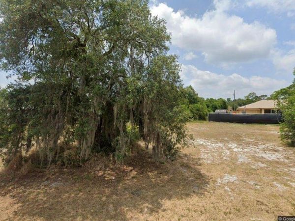 3201 MARLIN DRIVE , SEBRING, FL 33870