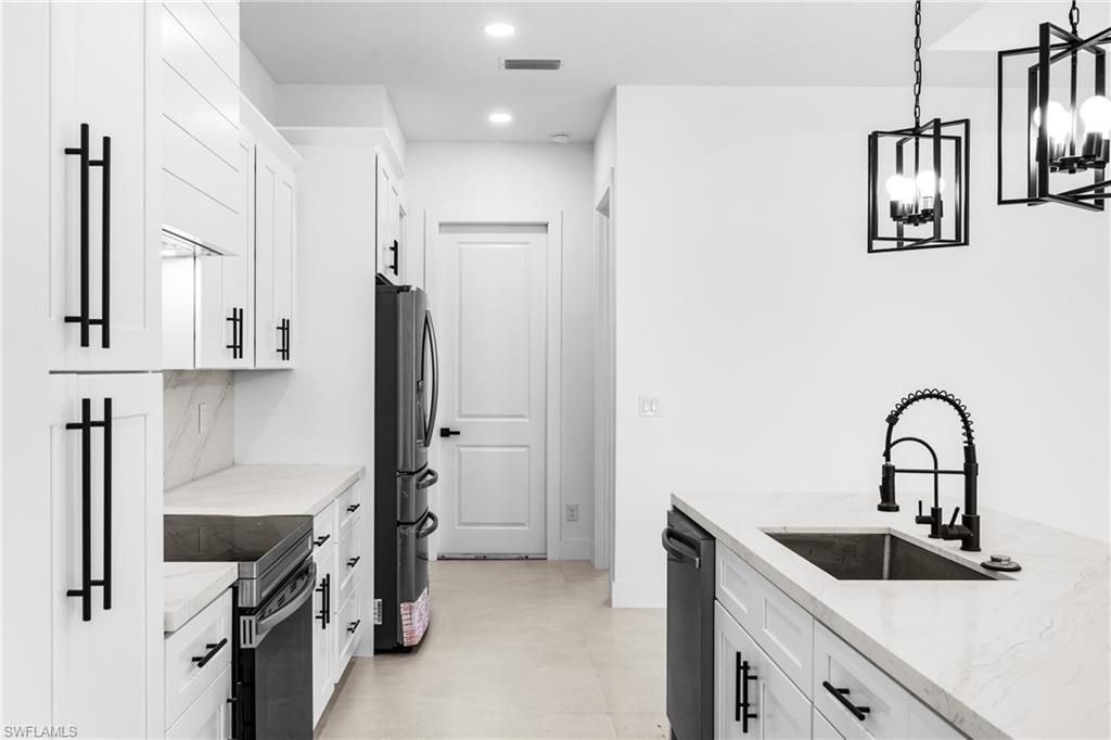 1615 NE 1st Ave , Cape Coral, FL 33909 Photo