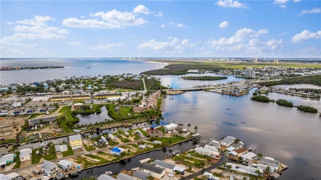 866 Oak St , Fort Myers Beach, FL 33931 Photo