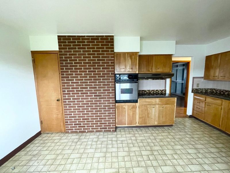 5352 Hazelwood Road, Columbus, OH 43229 Photo 12