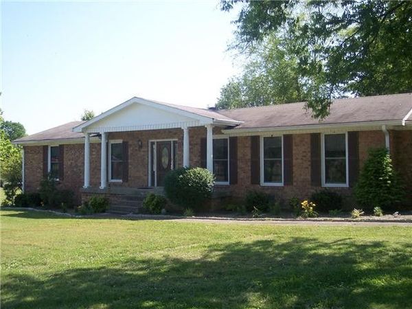 920 Coles Ferry Pike , Lebanon, TN 37087