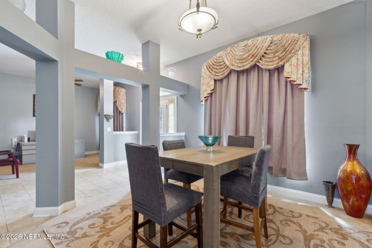 9557 Adelaide Drive, Jacksonville, FL 32244 Photo